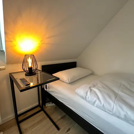 Gemuetliches Fuer 2 Personen Nahe Raumfabrik - Durlach By Rabe *